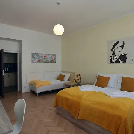 Aparthotel Smeralova 409
