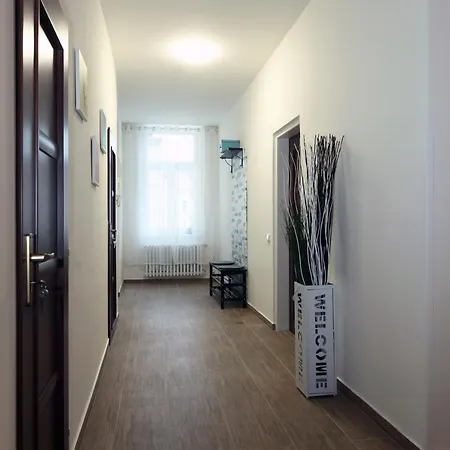 Smeralova 409 Hotel apartamentowy 3*
